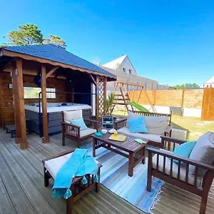  Hébergement de vacances Les Du Bord De